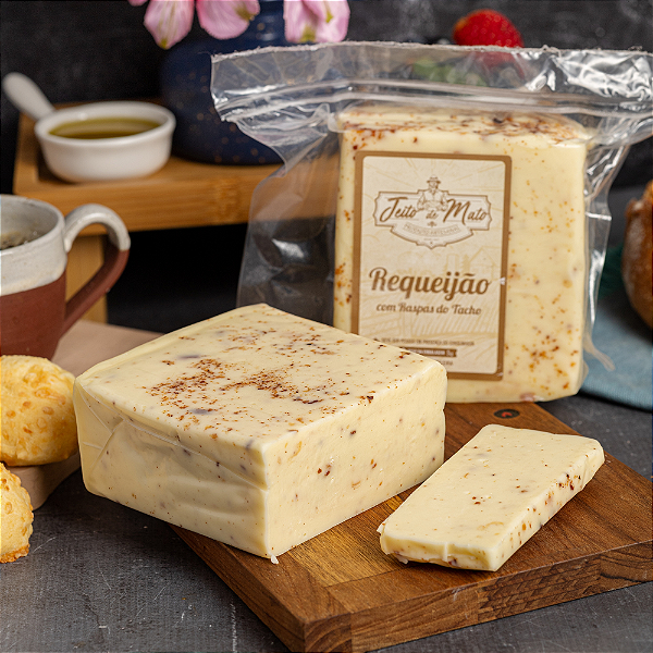 Requeijão Artesanal De Corte Com Raspa 450G